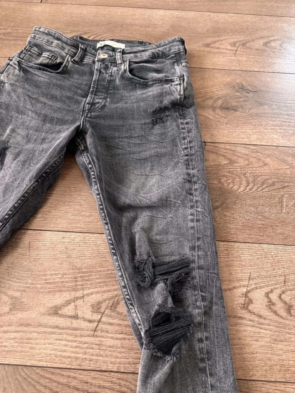 Zara Men’s Black Skinny Ripped Jeans, Size US 30